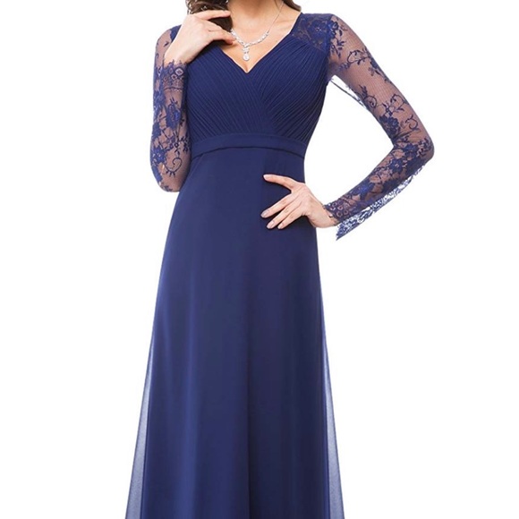 Navy blue long sleeved gown. - Picture 2 of 3
